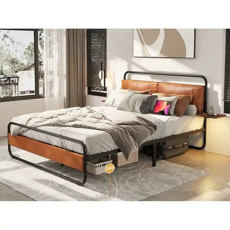 Lit Plateforme Métallique Moderne King Size avec Tête de Lit Rembourrée et Chargeur